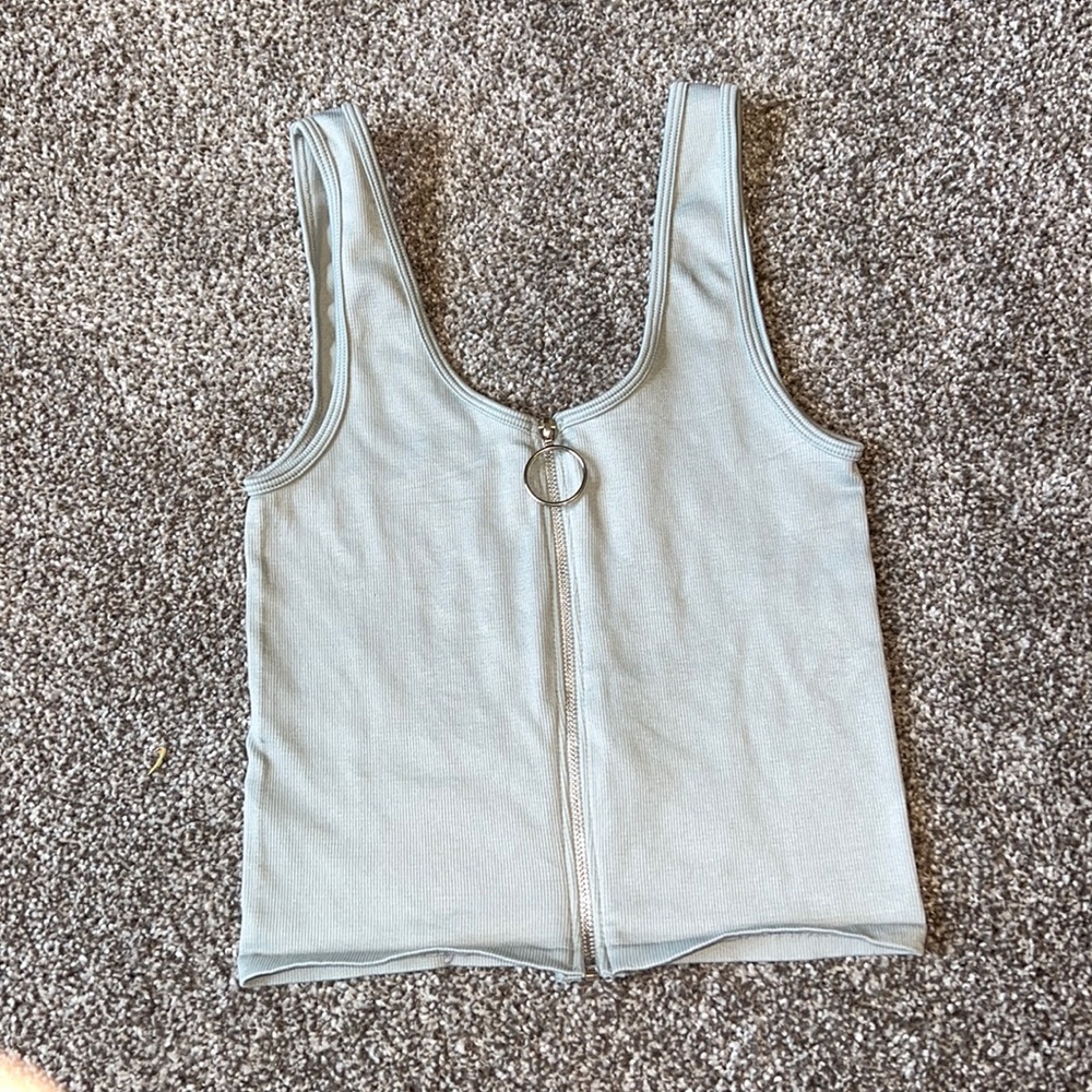 Crop tank